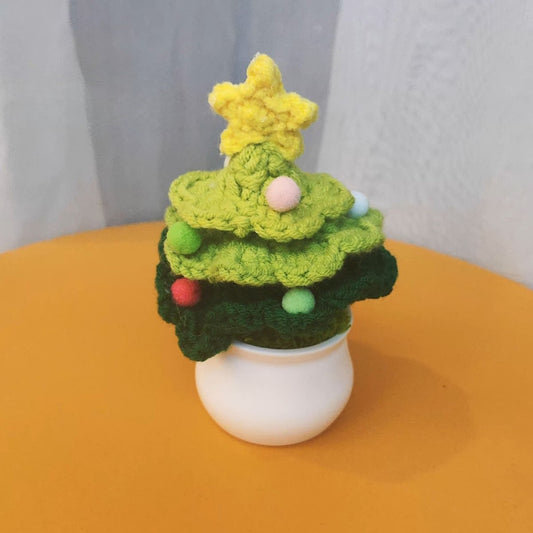 Crochet Christmas Pot Décor - Small Beauty