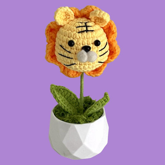 Handcrafted Crochet Lion Flower Planter A9 - Small Beauty