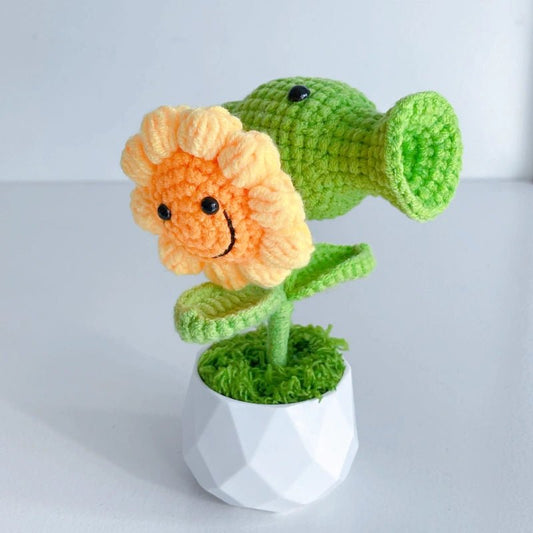 Happy Garden Defenders – Amigurumi Sunflower & Peashooter - Small Beauty
