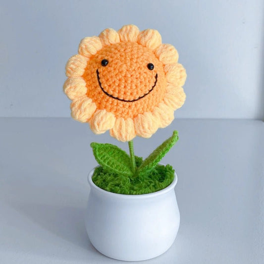 Sunny Smiles Crochet Bloom – Handcrafted Sunflower - Small Beauty