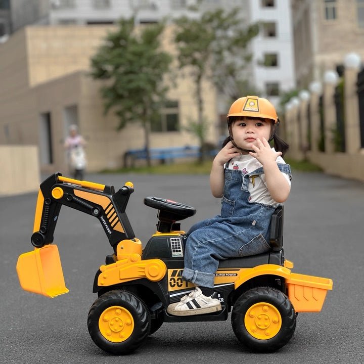 Fully Electric Kids Excavator – Realistic Ride - On Construction Vehicle realistic operation, swichable digging/bulldozing blades, music, lights and colorful spary effects - Small Beauty