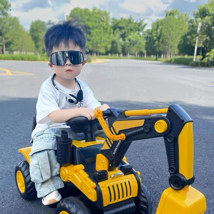 Fully Electric Kids Excavator – Realistic Ride - On Construction Vehicle realistic operation, swichable digging/bulldozing blades, music, lights and colorful spary effects - Small Beauty
